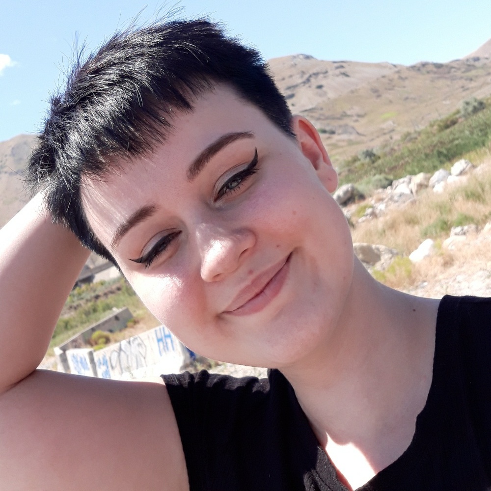 Meet your Posher, Maddie